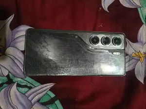 Tecno camon 40 (ব্যবহৃত)