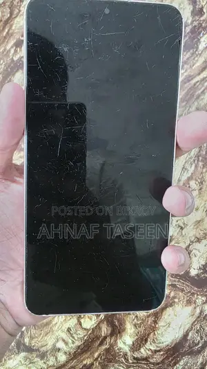 Samsung Galaxy S22 Plus (Used)