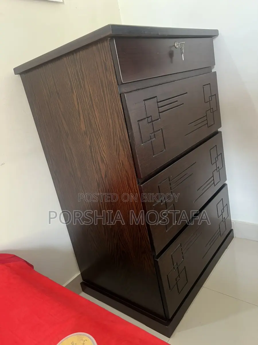 এই wardrobe টি বিক্রি হবে
