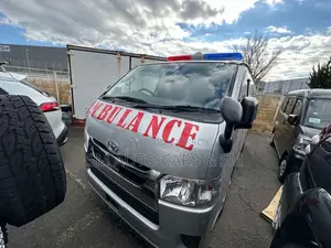 Toyota Hiace Ambulance GL Silver 2020