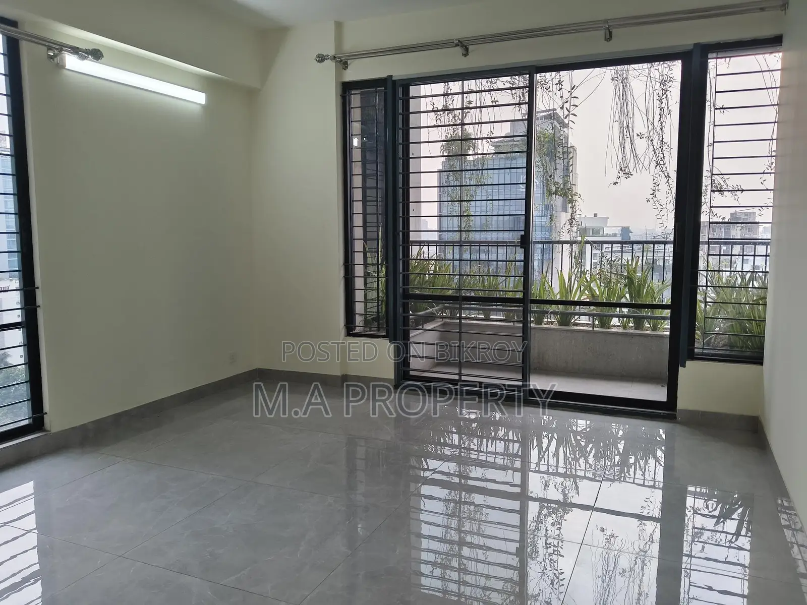 Rent New Apartment 4-Bed 2-Carpark Gulshan-2