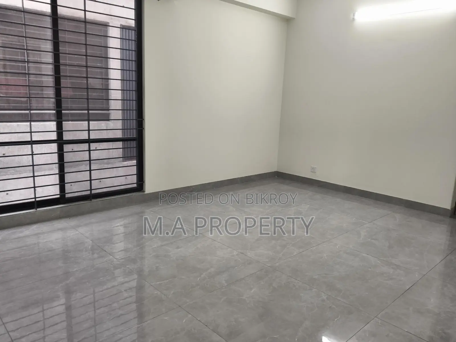Rent New Apartment 4-Bed 2-Carpark Gulshan-2