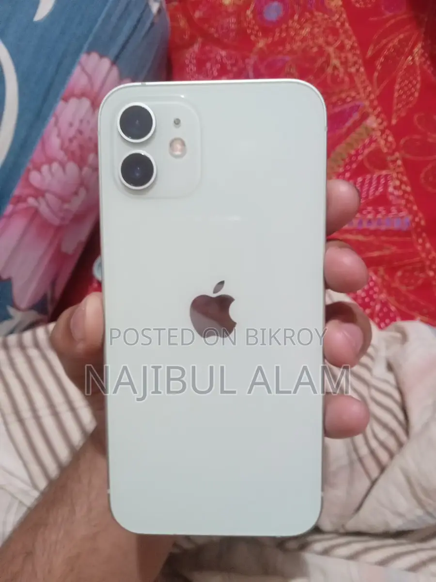 Apple iPhone 12 (Used)