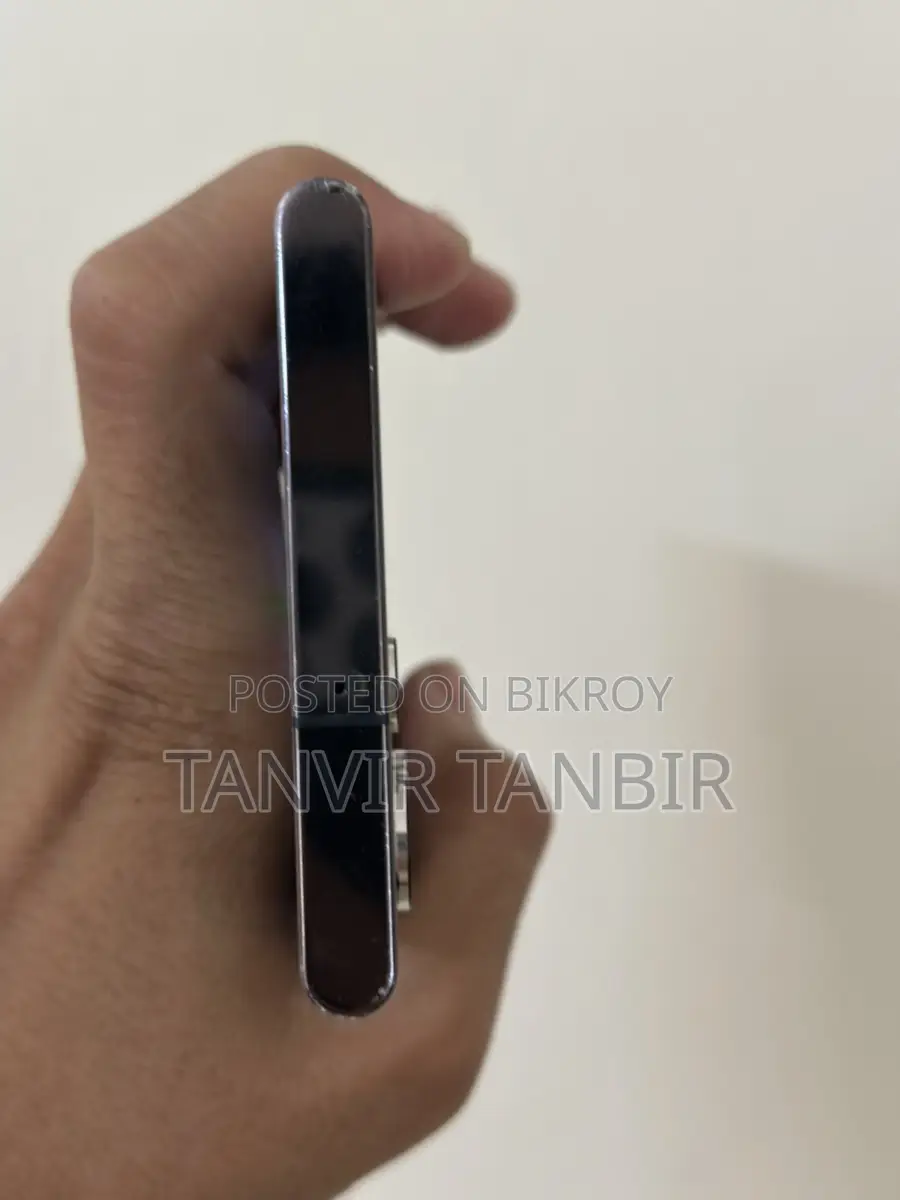 Samsung Galaxy S22 Ultra (Used)