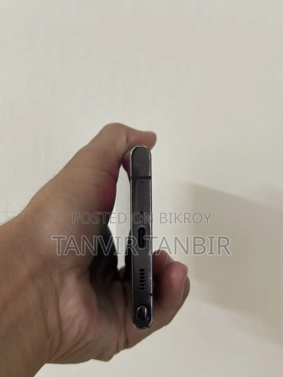 Samsung Galaxy S22 Ultra (Used)