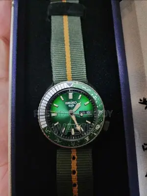 Seiko 5 Sports “Rock Lee” Limited Edition — Full Set | Like New