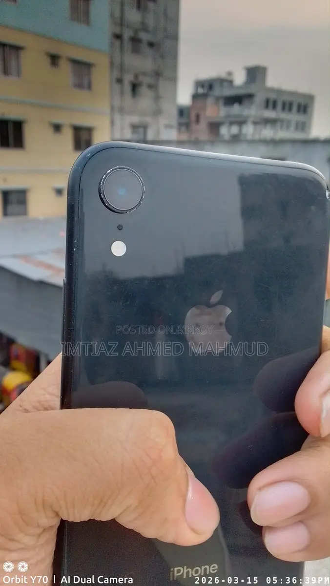 Apple XR 128 GB Black