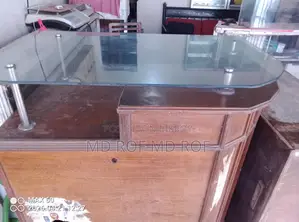 সুন্দর ও মজবুত কাউন্টার