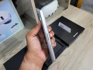 Samsung Galaxy Z Fold 6 12/256 Full Boxed (Used)