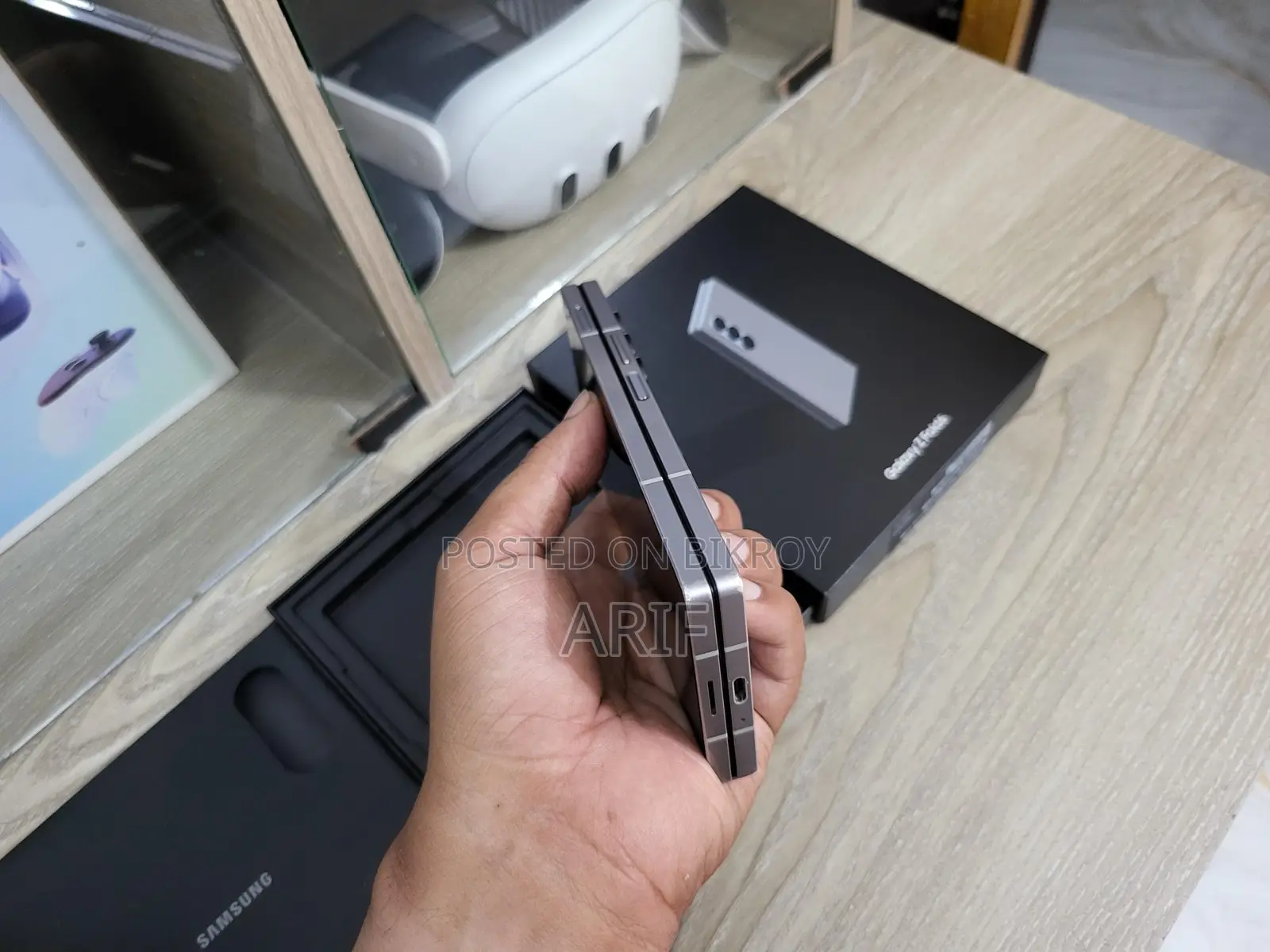 Samsung Galaxy Z Fold 6 12/256 Full Boxed (Used)