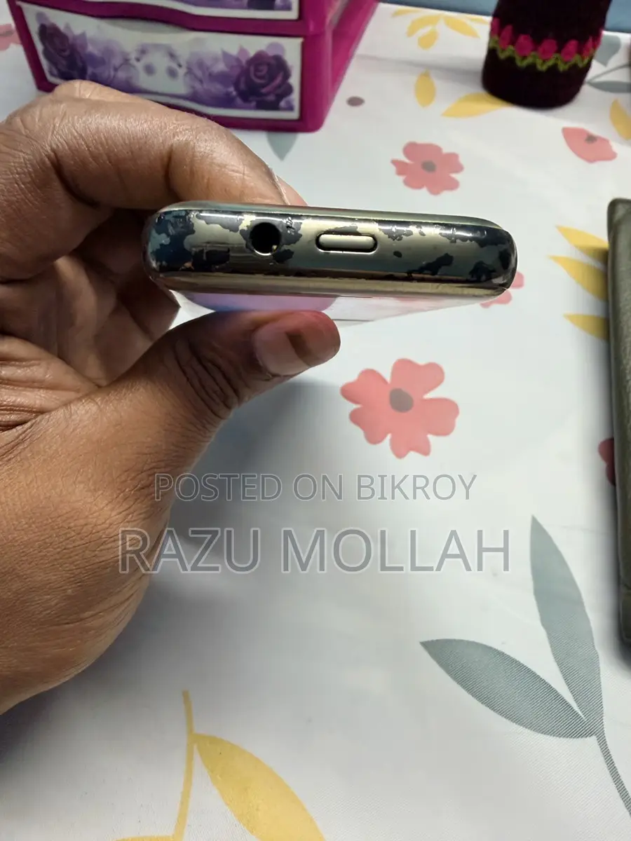 Nokia 8000 4G (Used)