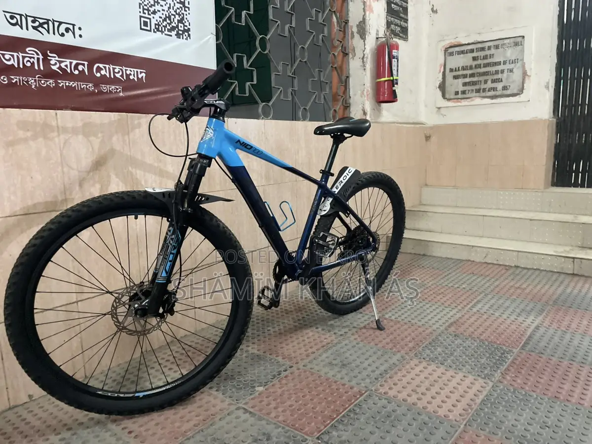 Core Nio 700