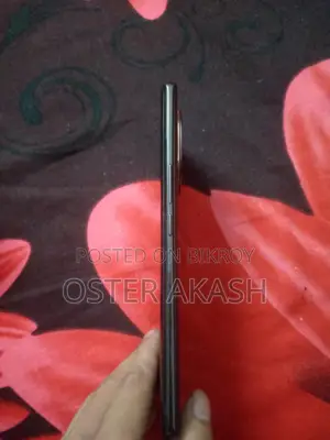 Vivo V30e . (Used)