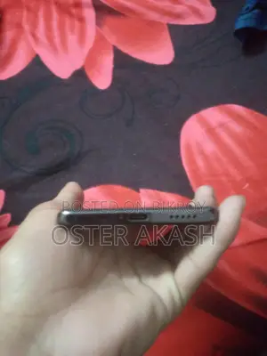 Vivo V30e . (Used)