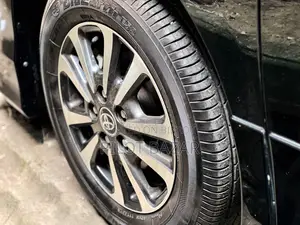 Toyota Esquire Gi Premium 2020