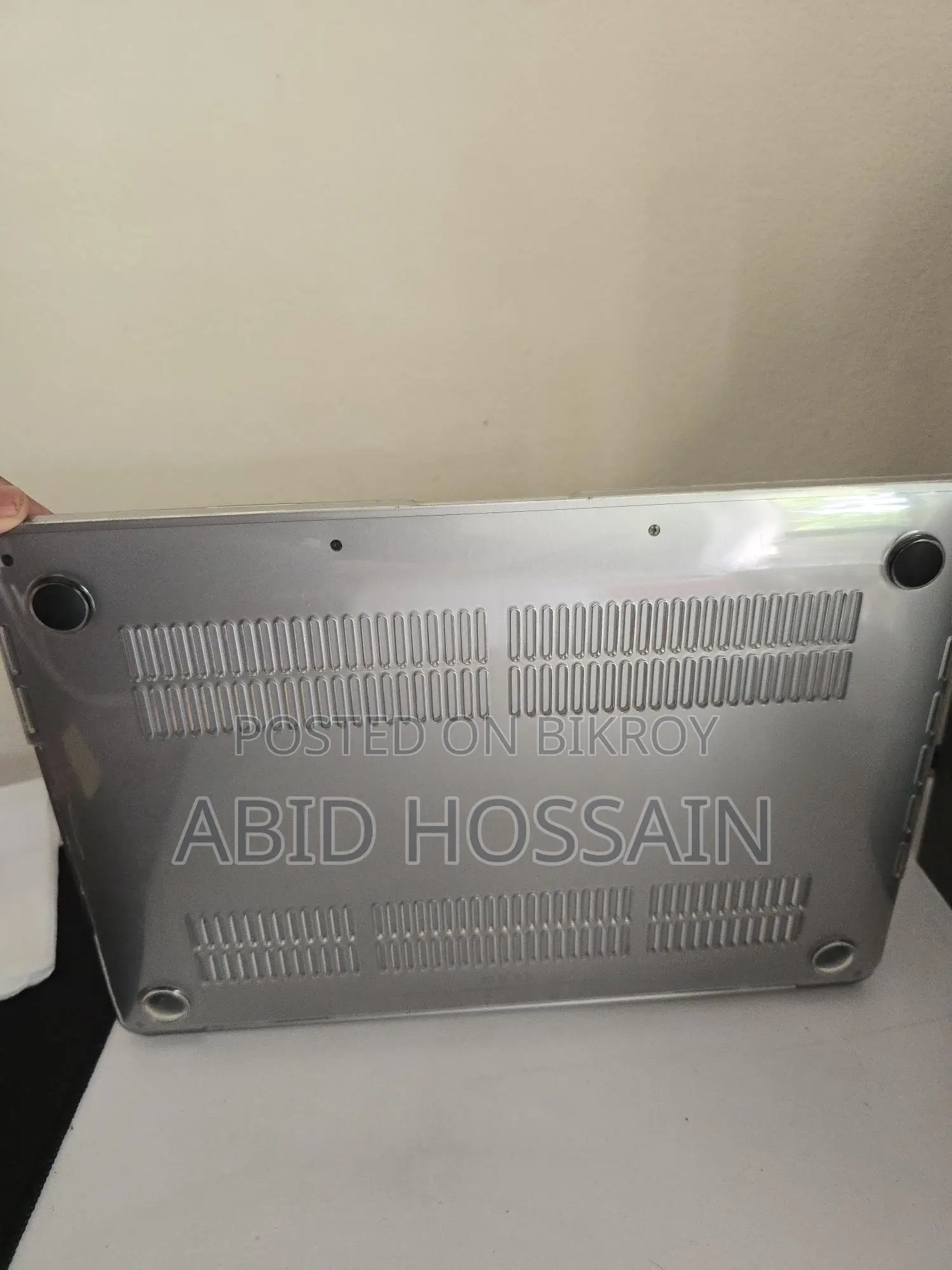 Macbook Pro 2017 Sell Post