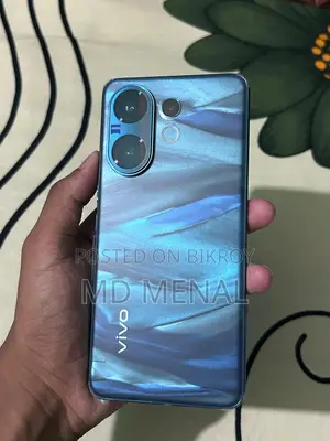 Vivo V60 বিক্রির জন্য (ব্যবহৃত)