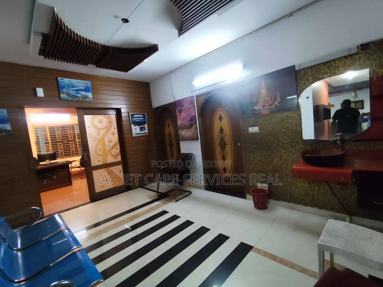 সাউথ বনানীতে ৩০০০ বর্গফুটের অফিস স্পেস ভাড়া