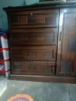ফ্যামিলি বাড়িতে গেছে। তাই বিক্রি করবো। পারটেক্স এর তৈরি।