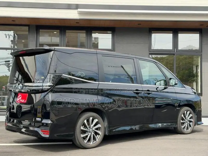 Toyota Voxy Hybrid SZ Pre order 2022
