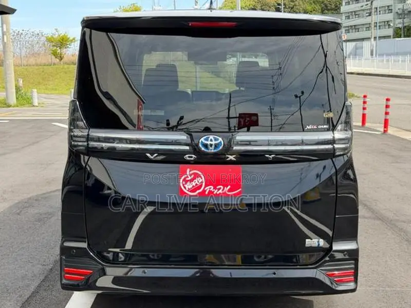 Toyota Voxy Hybrid SZ Pre order 2022