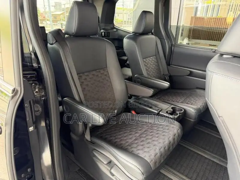 Toyota Voxy Hybrid SZ Pre order 2022