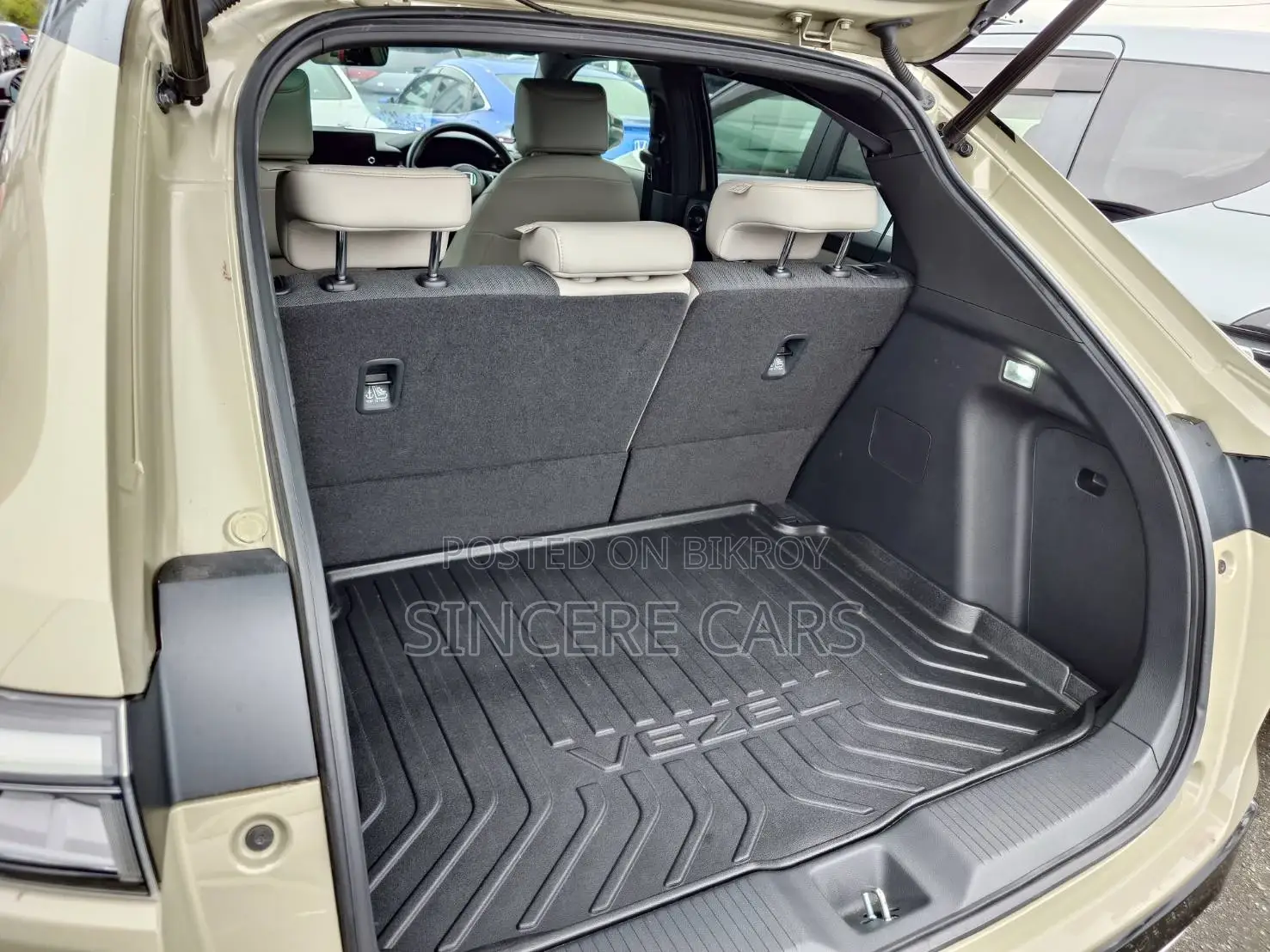 Honda Vezel E:HEV PLAY SUNROOF 2020