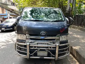 Hiace Rent
