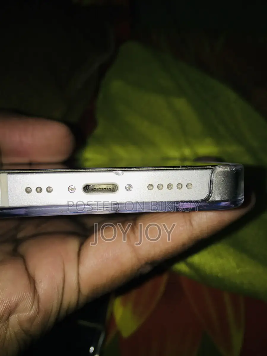 Apple iPhone 14 (Used)