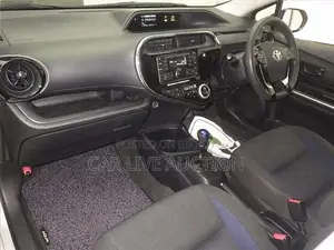 Toyota Aqua HYBRID 2021