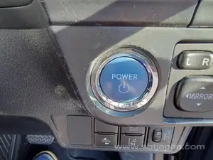 Toyota Fielder EX PACKAGE HYBRID 2022