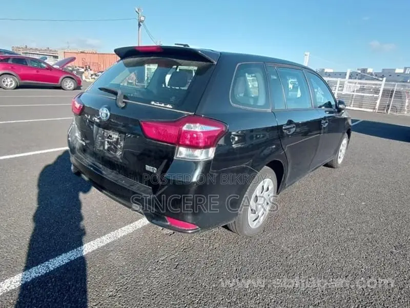 Toyota Fielder EX PACKAGE HYBRID 2022
