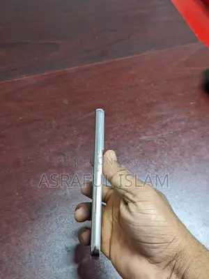 Samsung Galaxy S22 (Used)