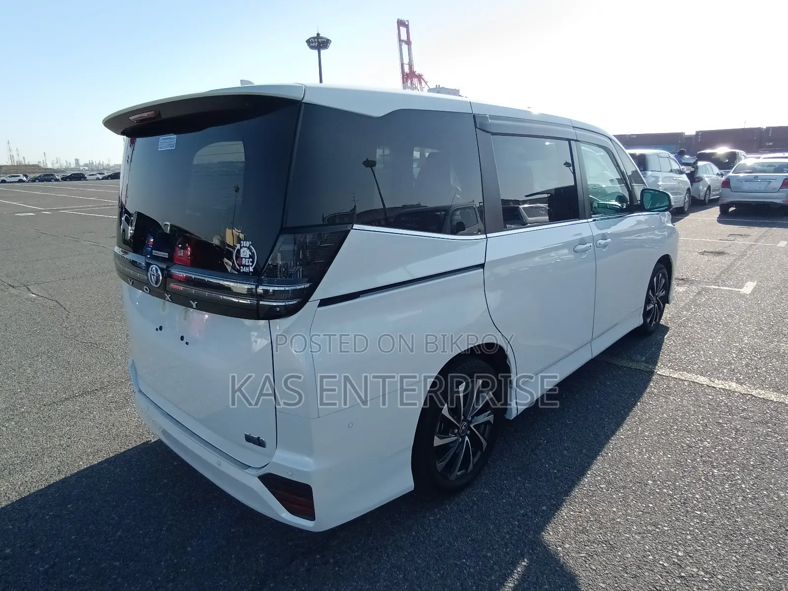 Toyota Voxy S-Z HYBRID PEARL 2024