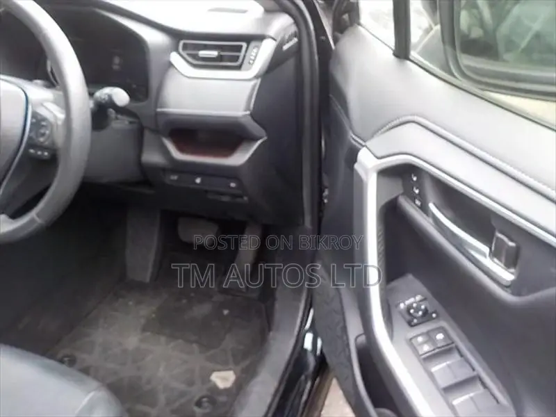 Toyota RAV4 G PKG 4.5 BLACK 2020