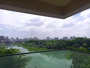 গুলশানে সেমি-ফার্নিশড অ্যাপার্টমেন্ট ভাড়া
