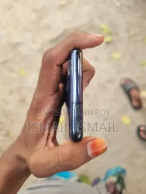 Samsung Galaxy S20 FE (Used)