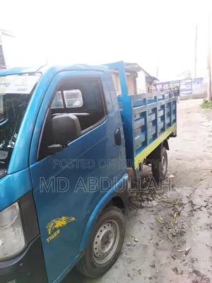 Tata Intra V20 ` 2021