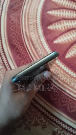 Apple iPhone 11 (Used)