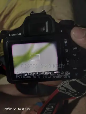 Canon 1300D