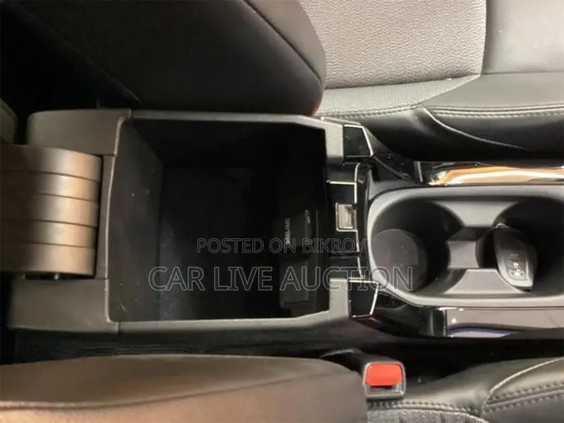 Toyota Corolla Cross Hybrid Z ready stock 2021