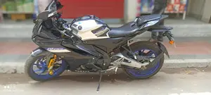 Yamaha R15 M . 2025