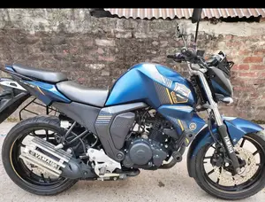 Yamaha FZS . 2022