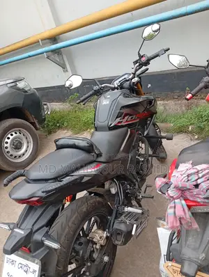 Honda Hornet 2.0 2025