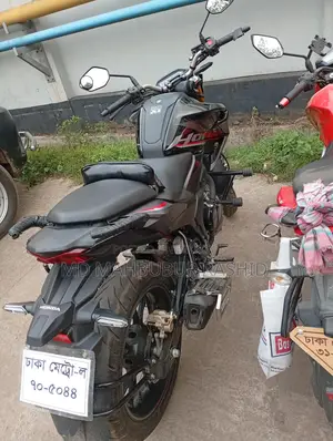 Honda Hornet 2.0 2025