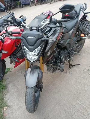 Honda Hornet 2.0 2025