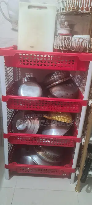 রান্নাঘরে রেক