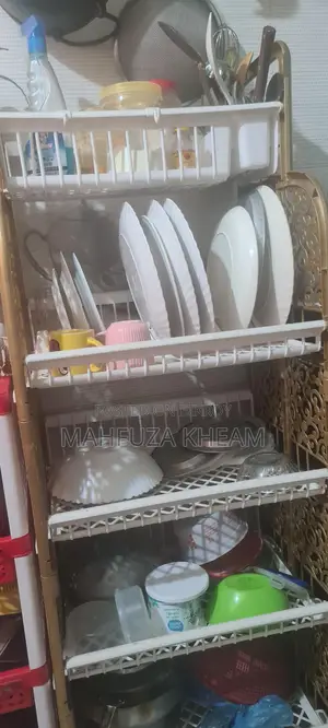 রান্নাঘরে রেক