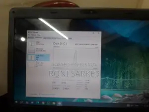 এই ল্যাপটপটি বিক্রি হবে।