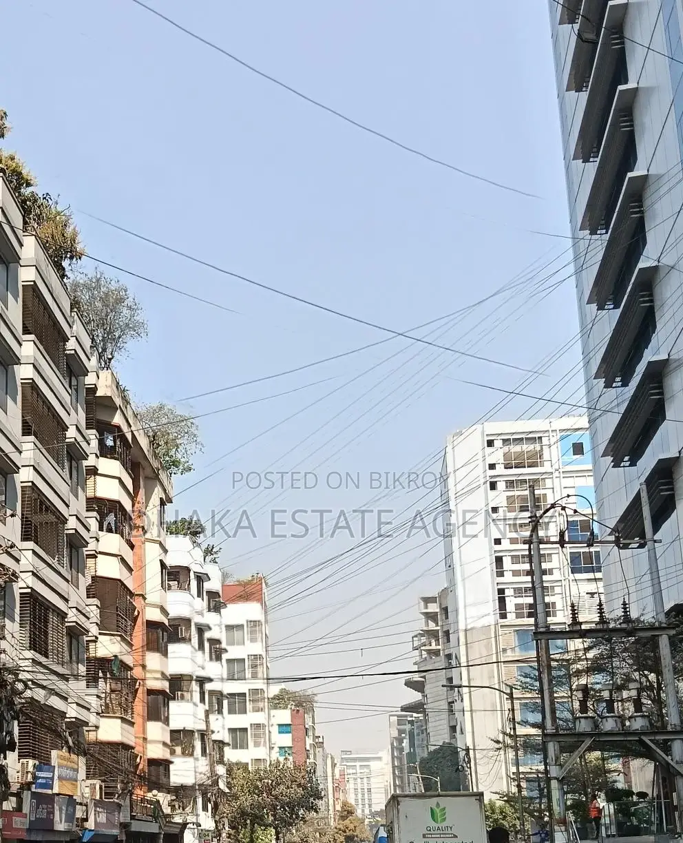 গুলশান সার্কেল ১ এর কাছে, ১৫ কাঠা প্লট বিক্রয়